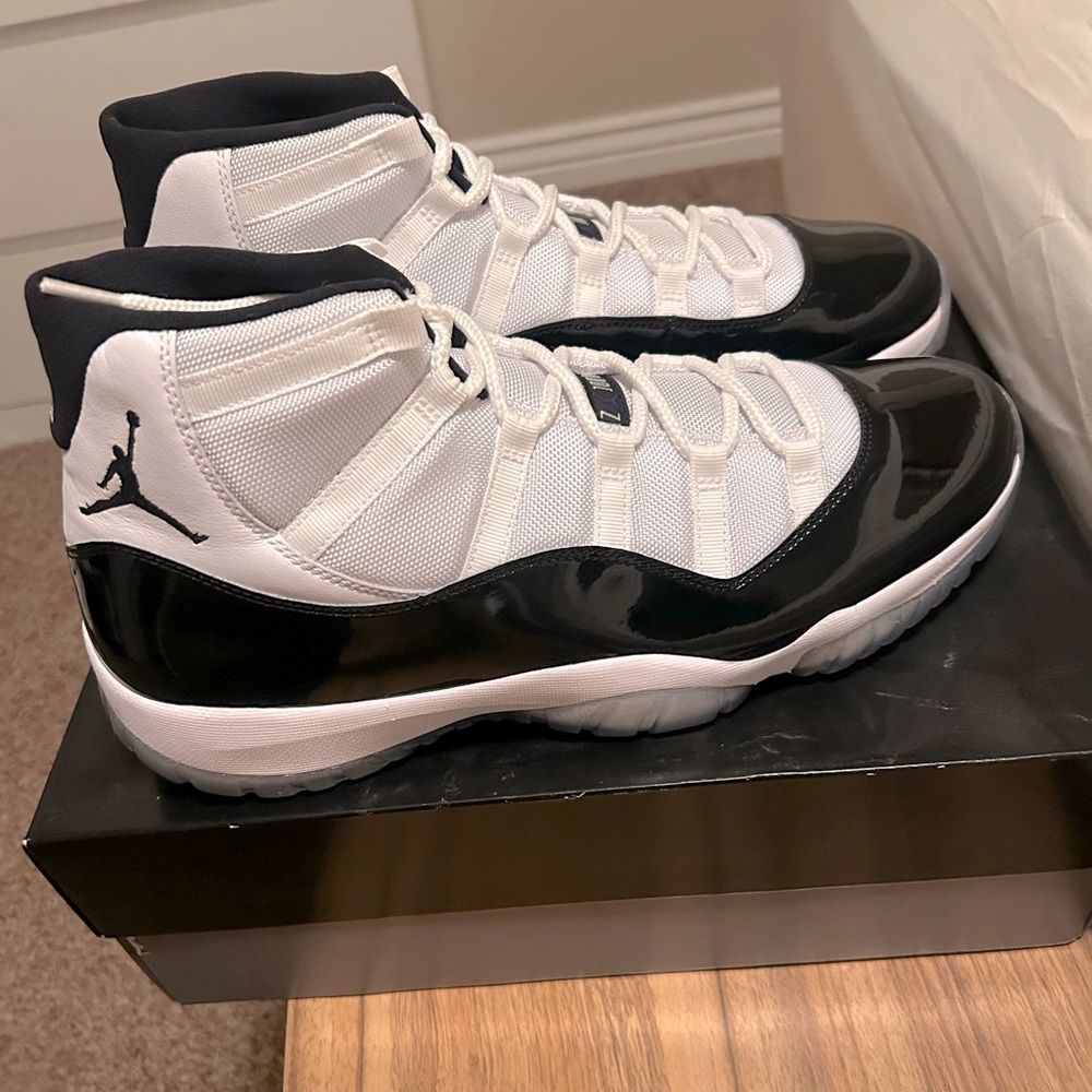 Air Jordan "Concord" Size 14 - Deadstock